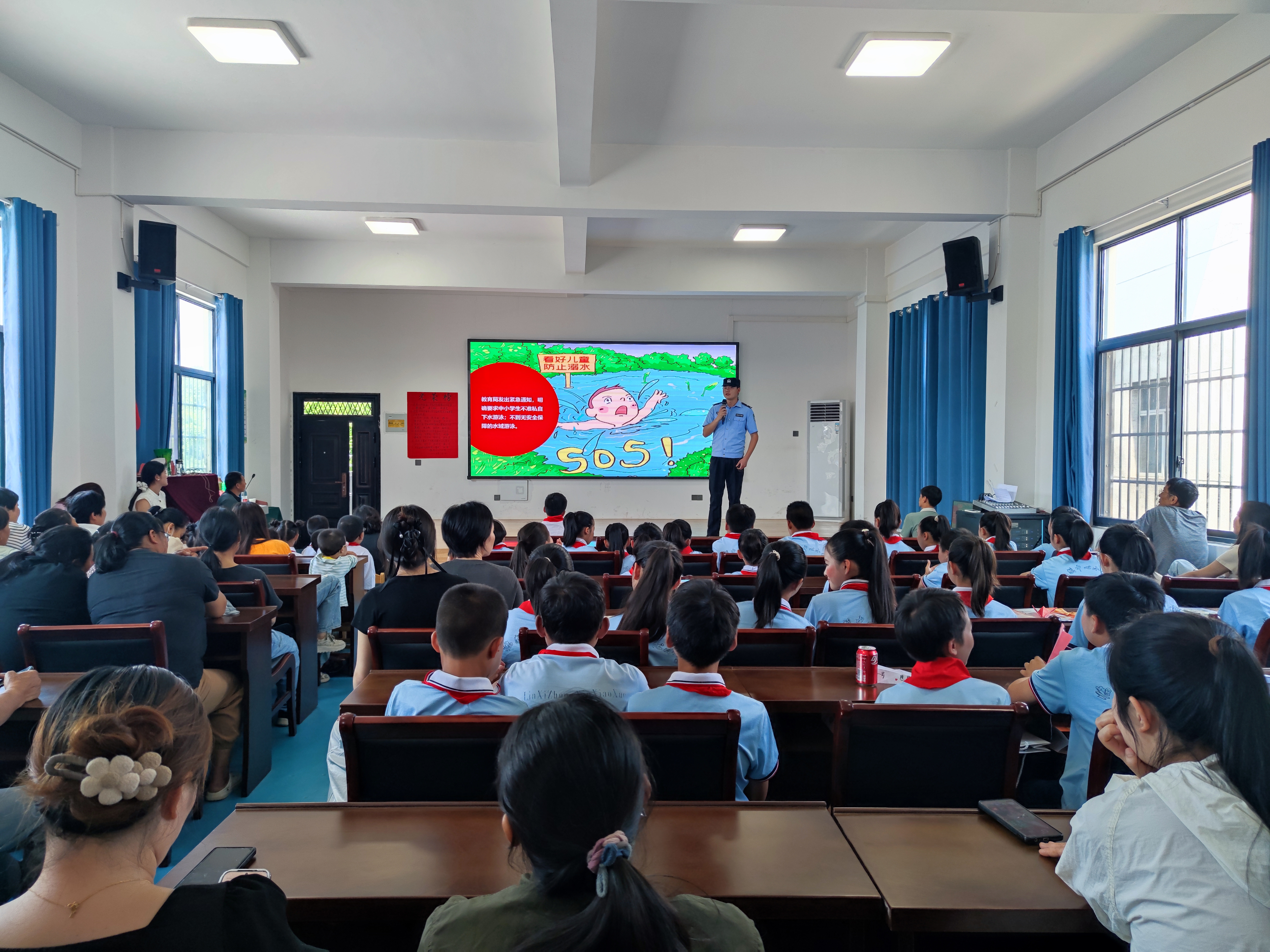 防溺水宣传.jpg